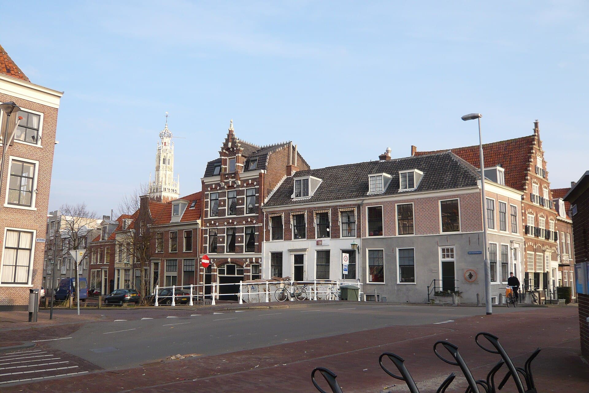 De Bakenessergracht op de hoek met het Spaarne in Haarlem