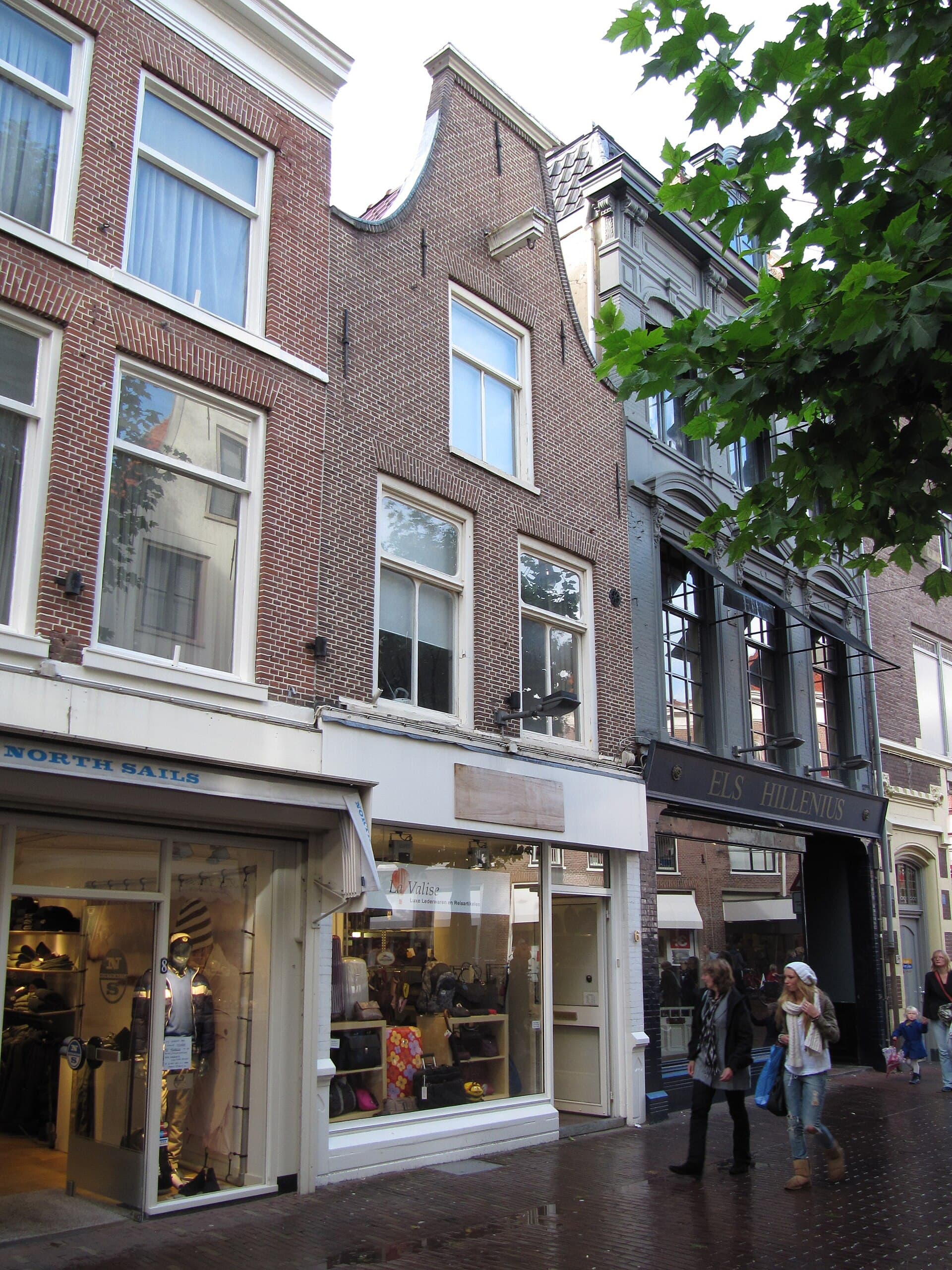 Haarlemse gevel — sfeerbeeld bij Bambu Sleep Boutique